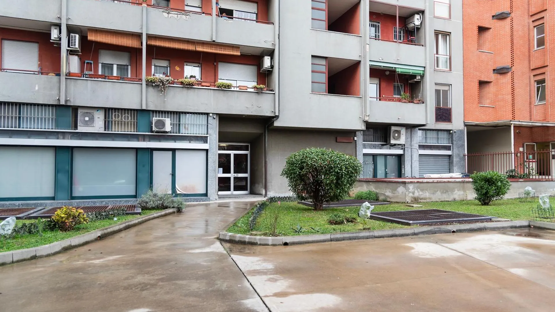 Apartment Youhosty - Paul Valery Bis Milan Italy