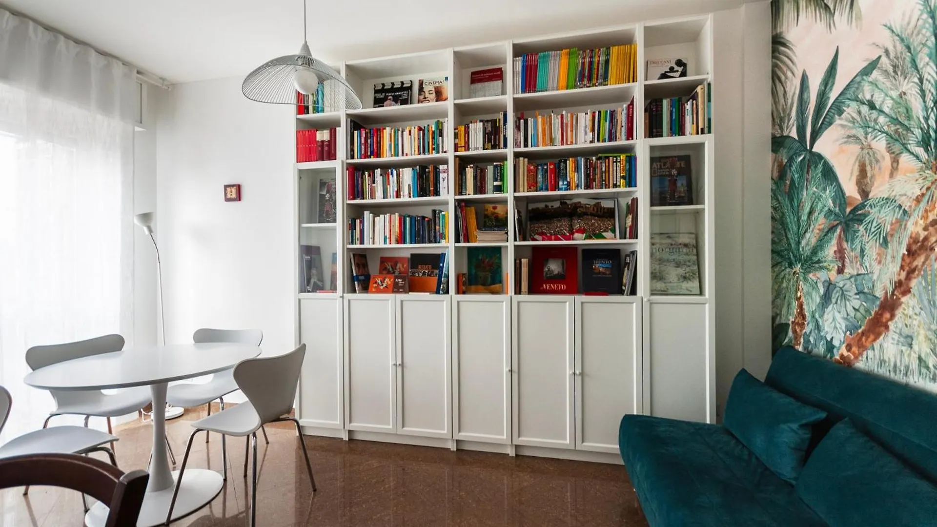 Youhosty - Paul Valery Bis Milan